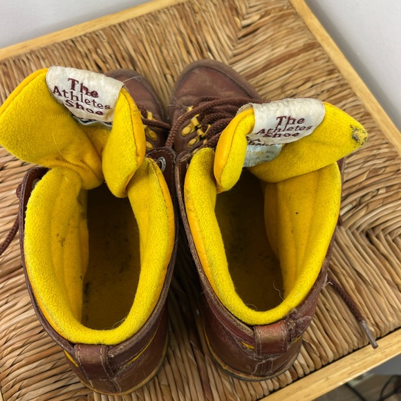 Vintage Brown Leather Reebok Hiking Boots Sz 7 1/2 - Picture 16 of 16